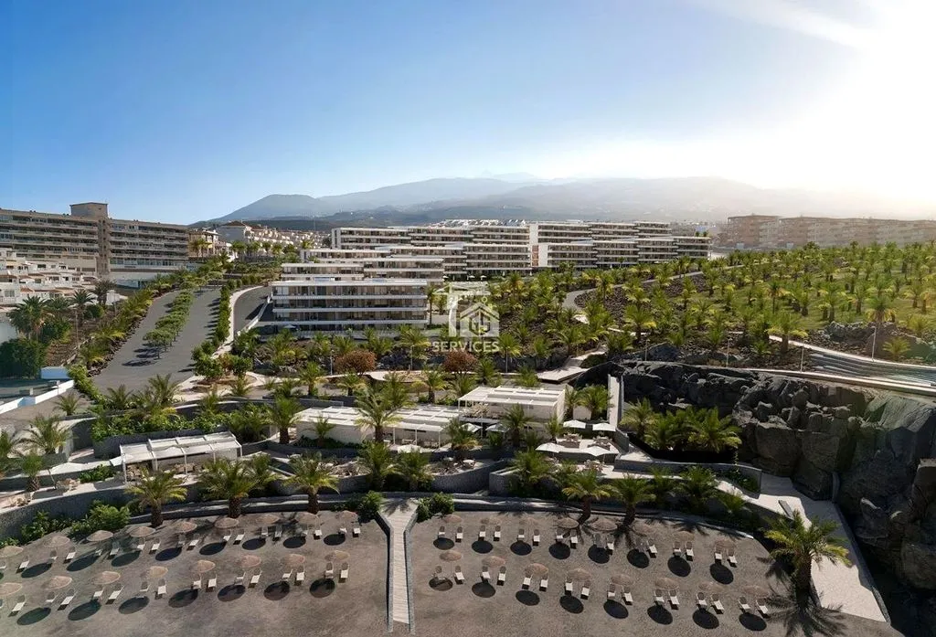 Pool - Beachfront Flat with Private Terrace in Callao Salvaje