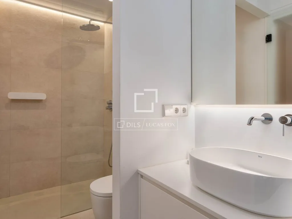 Bagni - Apartment in Historic Casa Arnau, Girona