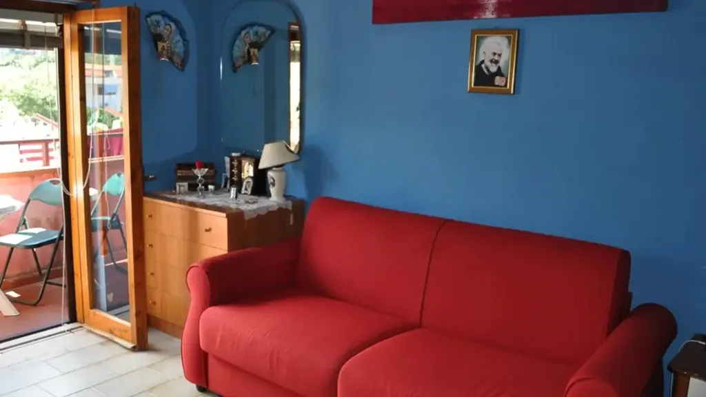 Séjour - Apartment with Balcony in Scalea