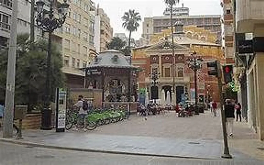 Reform Apartment with Terrace in Castellón Centre
