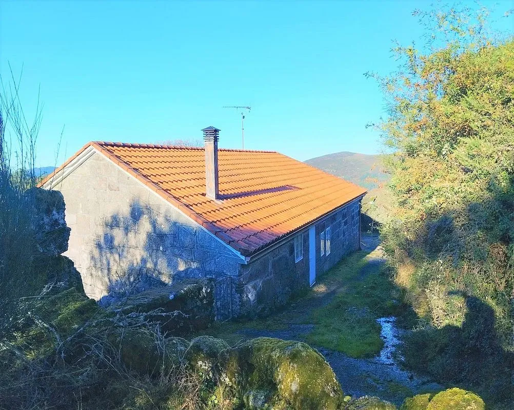 Välivaade - Stone Chalet with Terrace in Lugar Seixido