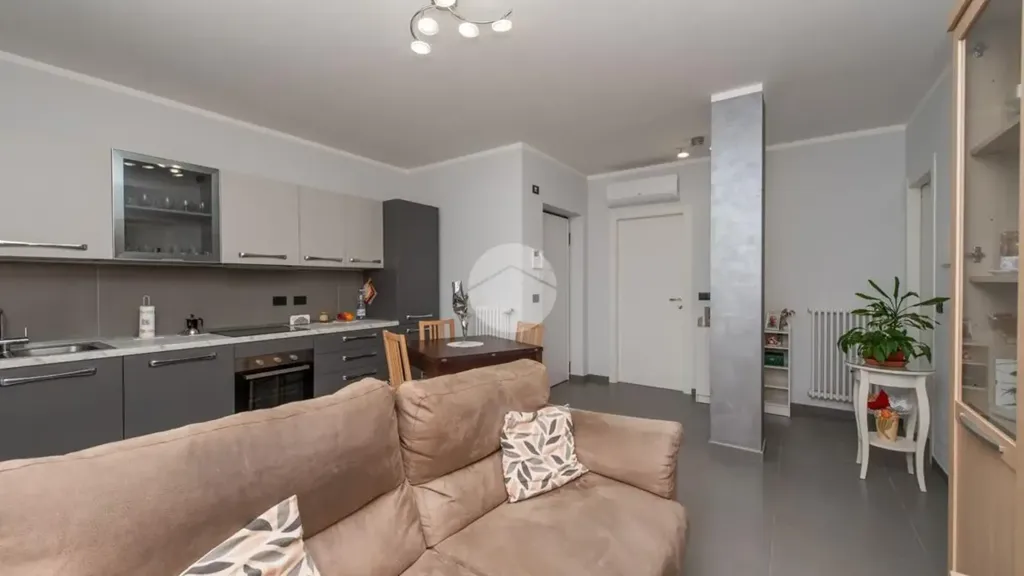 Soggiorno - Fully Rented Apartment with Balcony in Giaveno