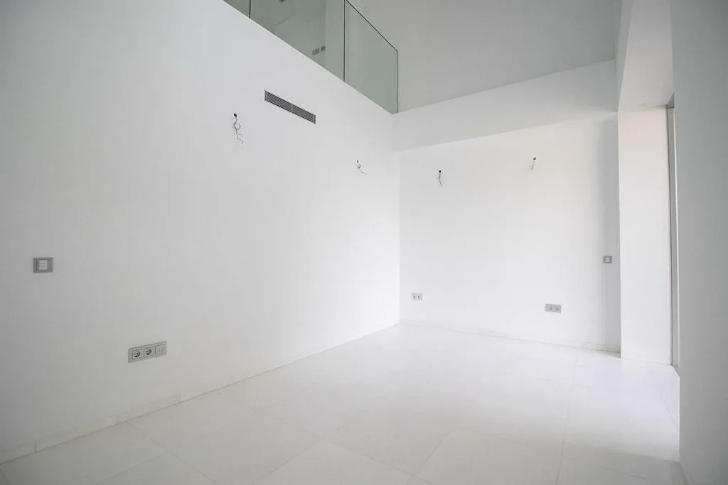Pièces - Contemporary Townhouse with Pool in Ifara