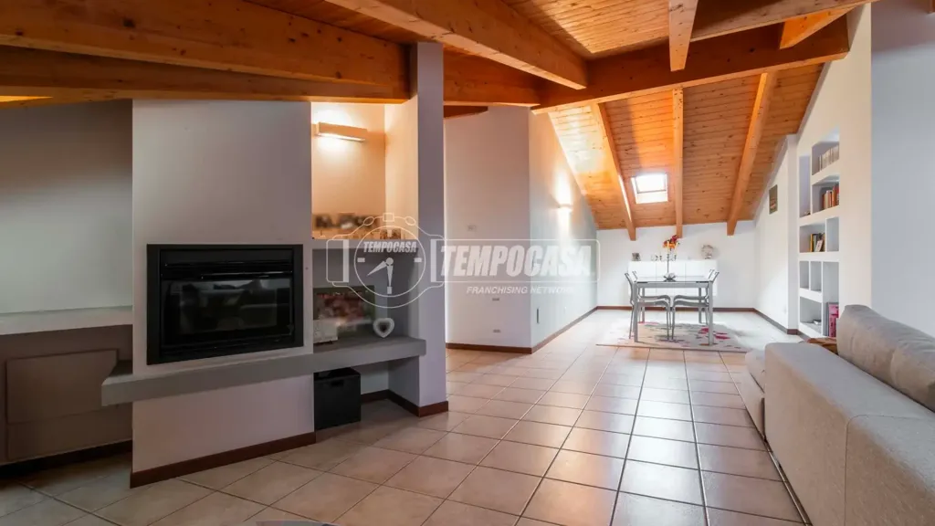 Séjour - Appartement 3 pièces à IT