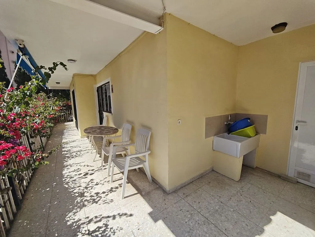 Terrace - Chalet with Terrace in Foietes, Benidorm