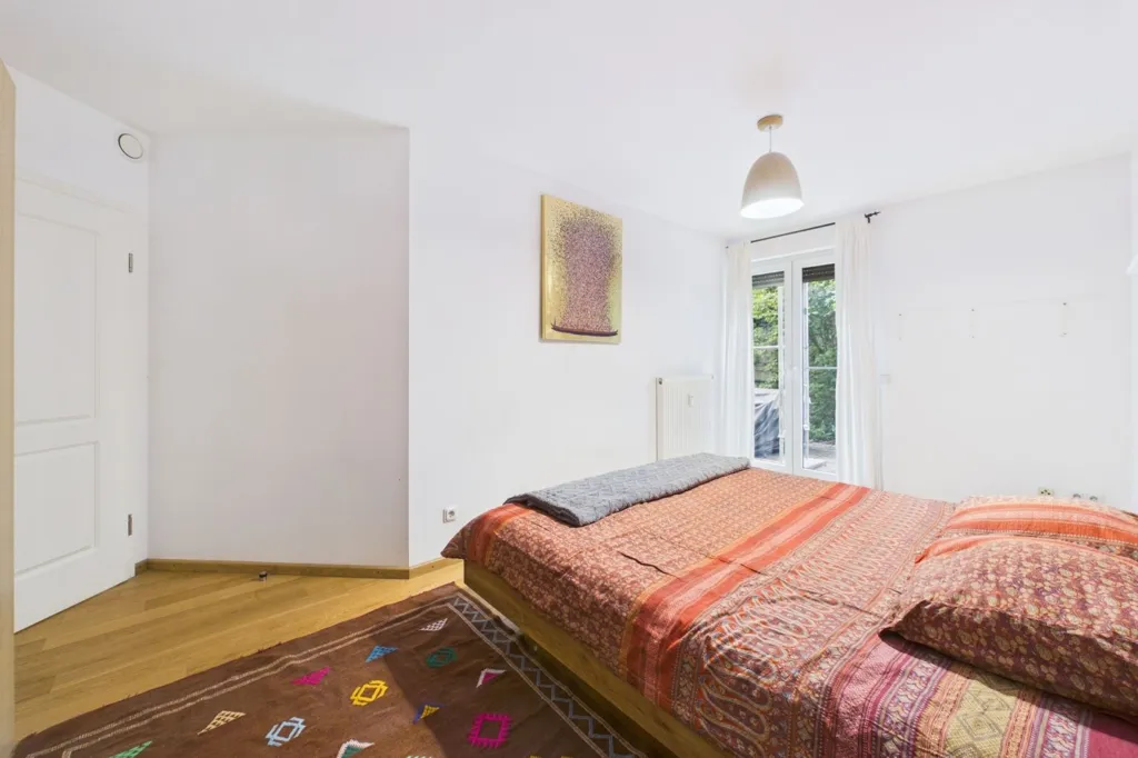 Magamistoad - 3-Bedroom Apartment with Garden in Itzig