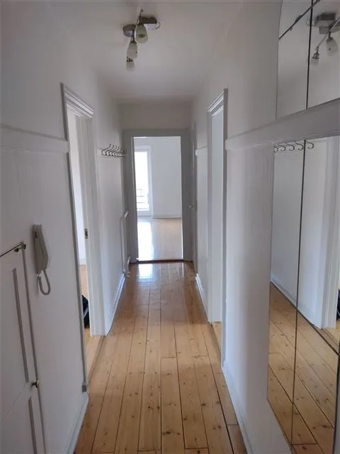 Entrée - Renovated Apartment in Quiet Estate, Aarhus