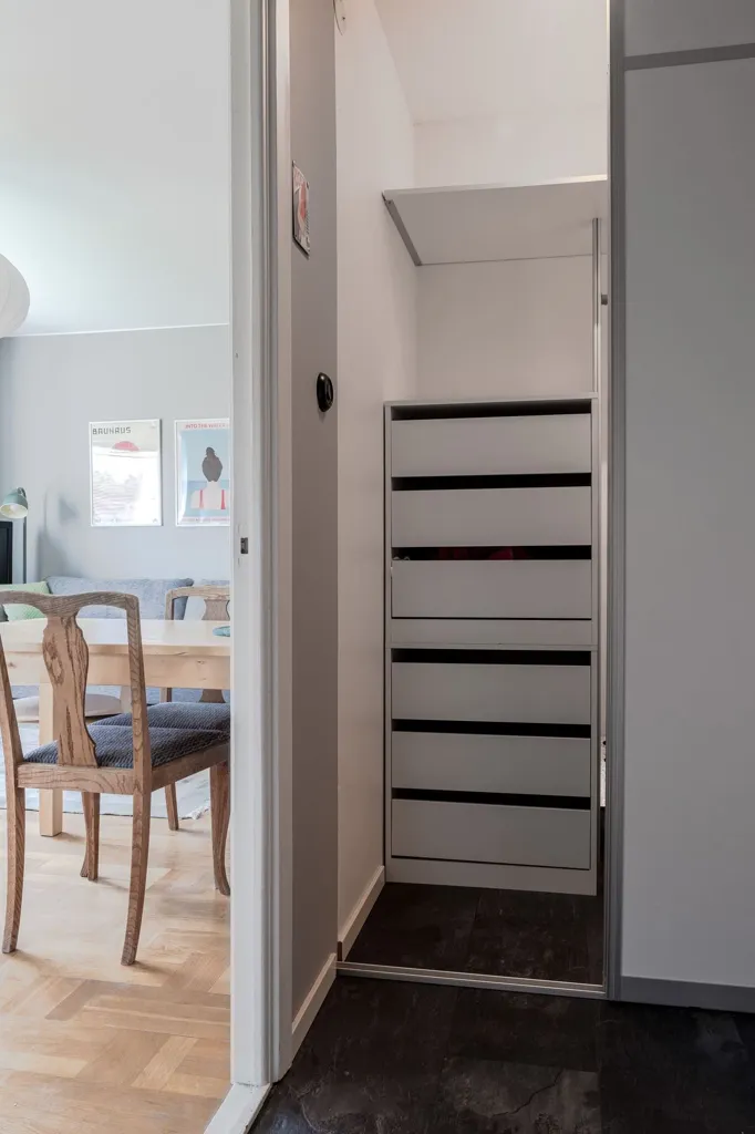 Pièces - Charming One-Bedroom Flat with Low Rent in Torsgatan