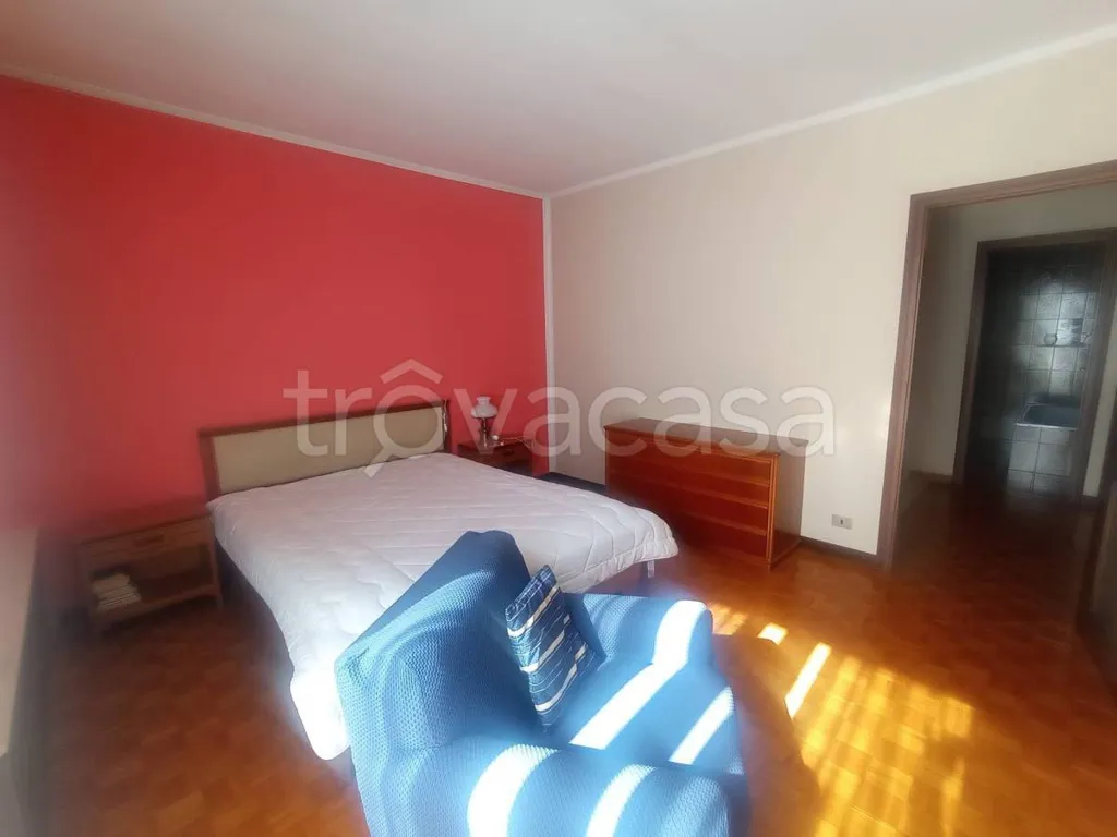 Magamistoad - Terraced Villa with Private Garden in Bellinzago Novarese