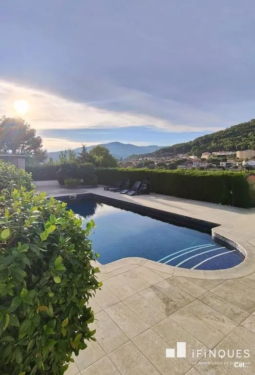Bassein - Luxury Villa with Private Pool in Castellar del Vallès