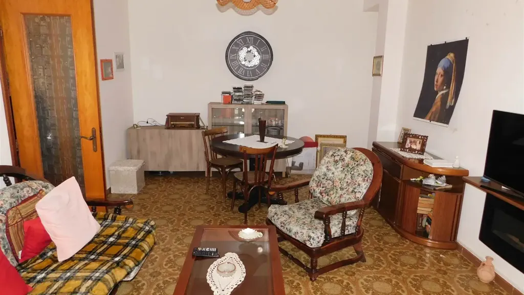 Elutuba - Spacious Apartment with Balconies in Ragusa