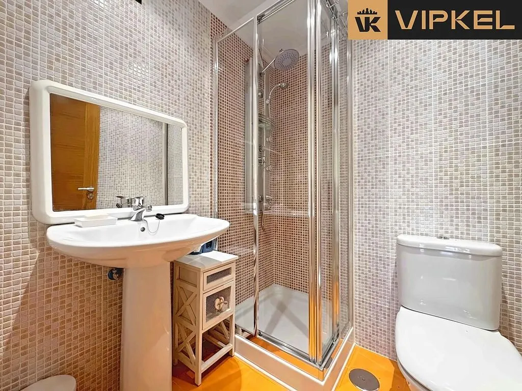 Salles de bain - Modern Loft with Terrace in Porto do Son