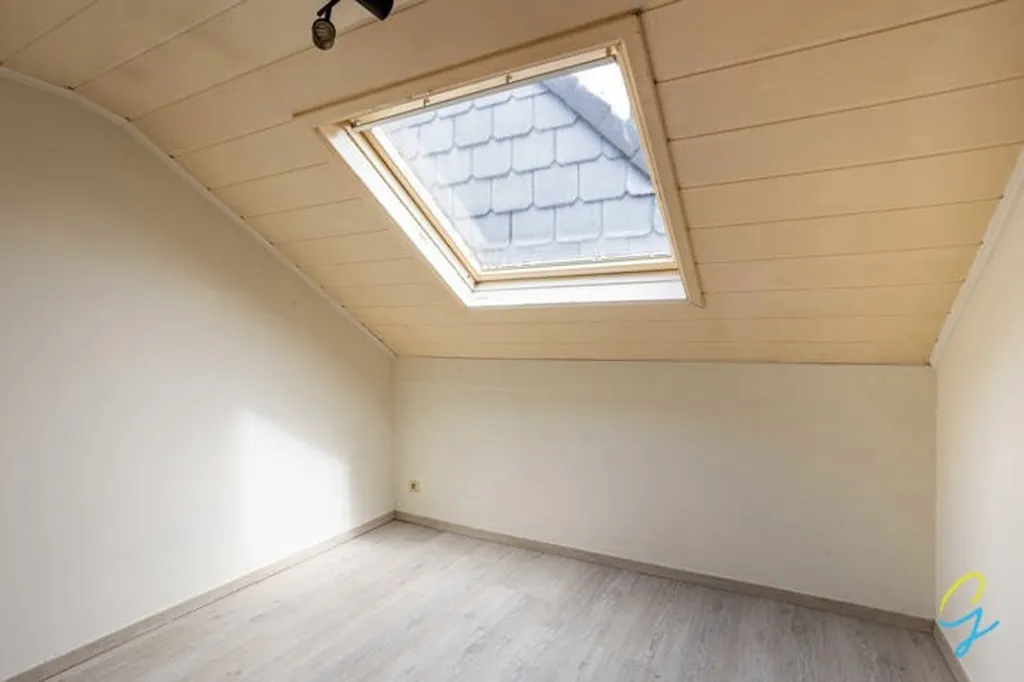 Pièces - Appartement Énergétique avec Terrasse à Orientation Sud-Est