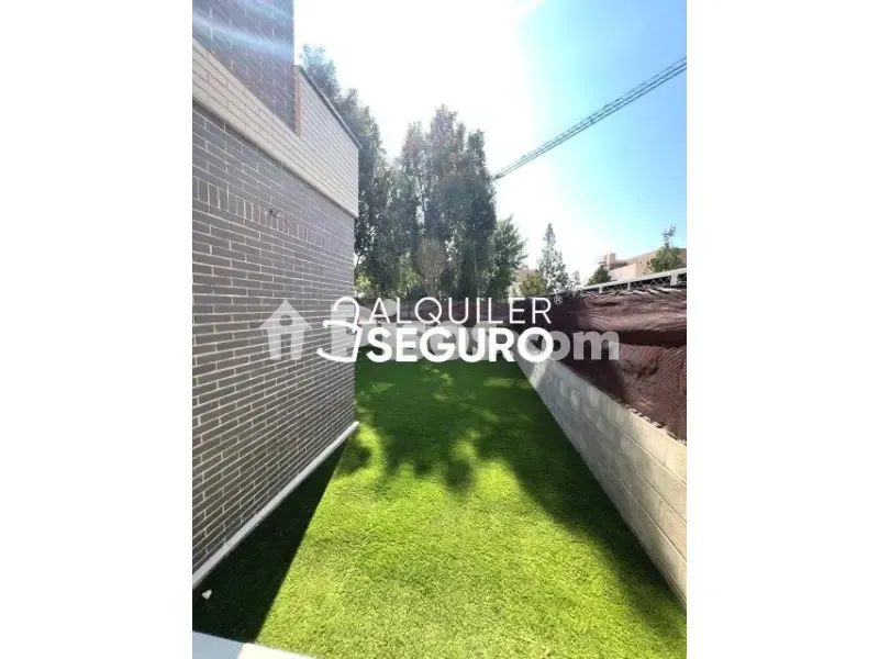 Jardin - Semi-New Chalet with Patio in Illescas