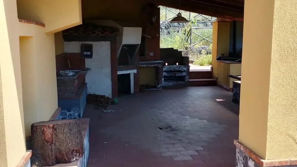Terrazza - Rustic Villa with Fruit Garden in Pedara