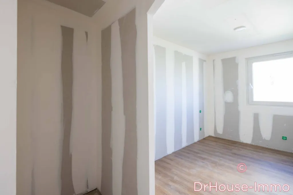 Pièces - Appartement Rénové avec Ascenseur à Orléans