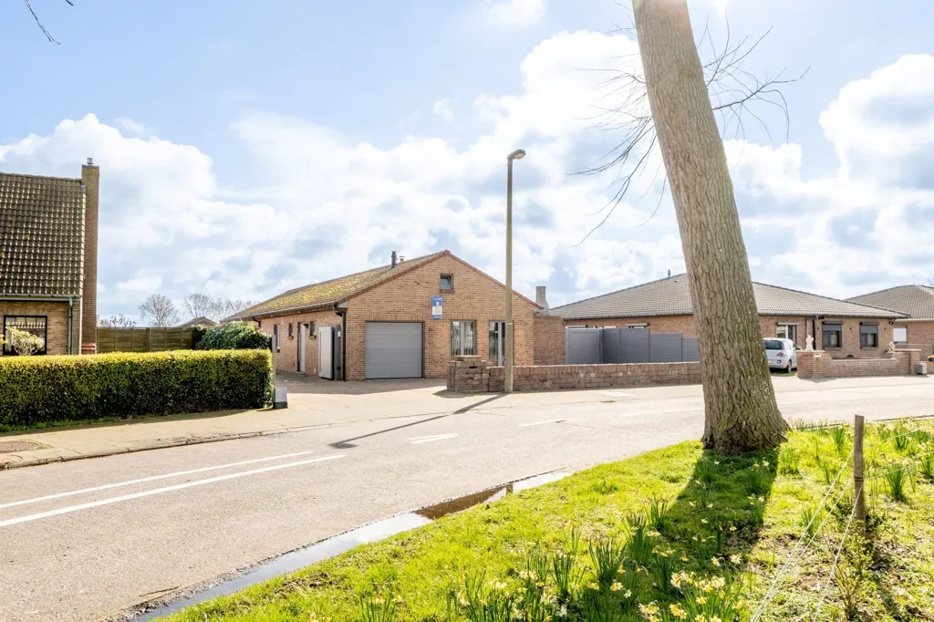 Exterior - Bungalow-Villa with Pool in Lissewege