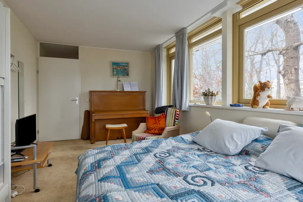 Magamistoad - Penthouse with Three Balconies in Rolde Centre