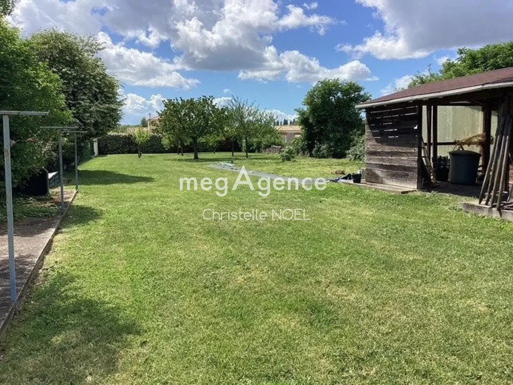 Giardino - Ground Floor House with Constructible Garden in La Taillée