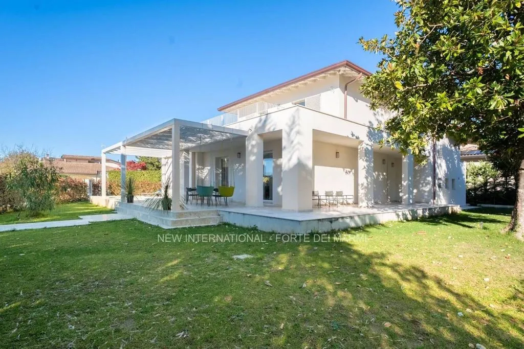 Aed - Luxury Villa with Pool in Forte dei Marmi