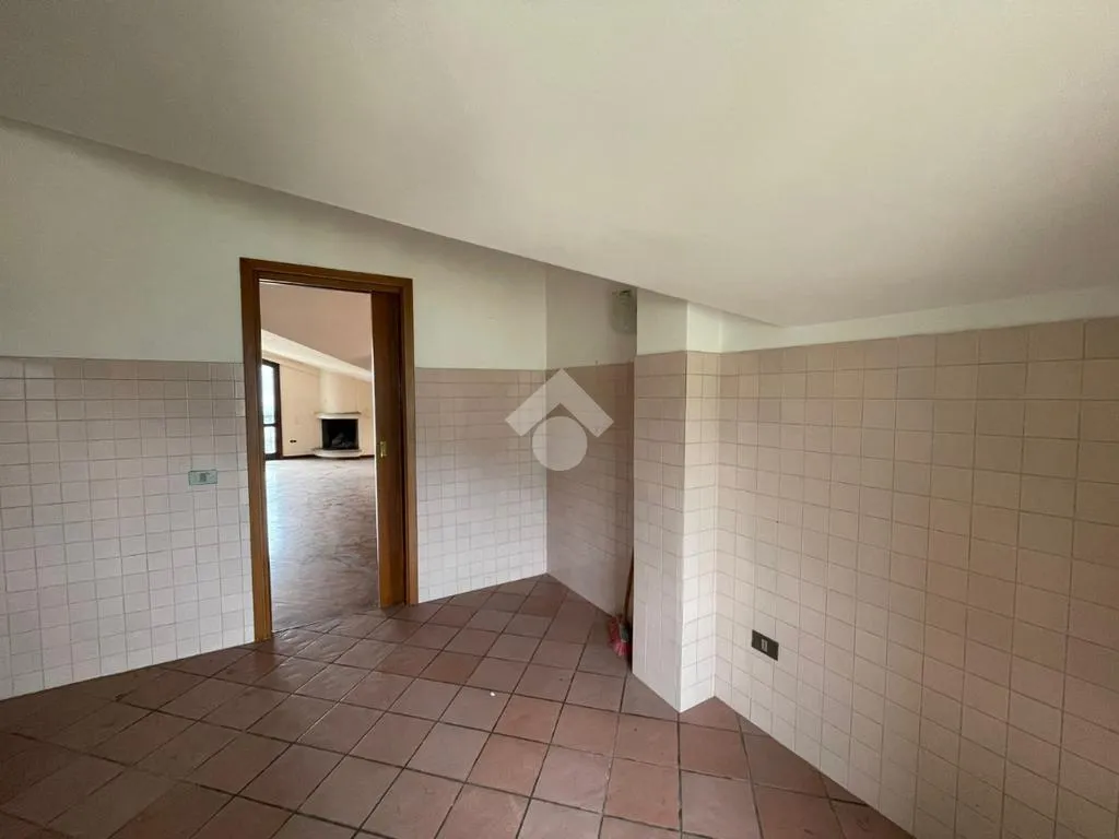 Pièces - Attic Apartment with Terrace in Terni