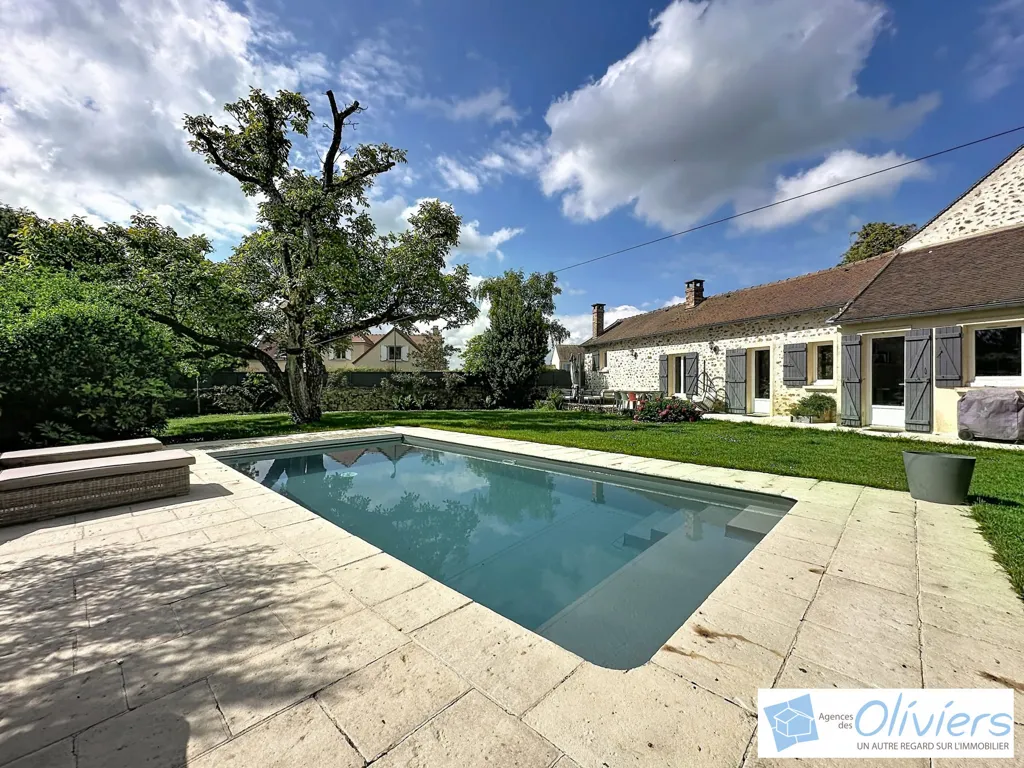 Piscine - Maison de village rénovée avec piscine à Boullay les Troux
