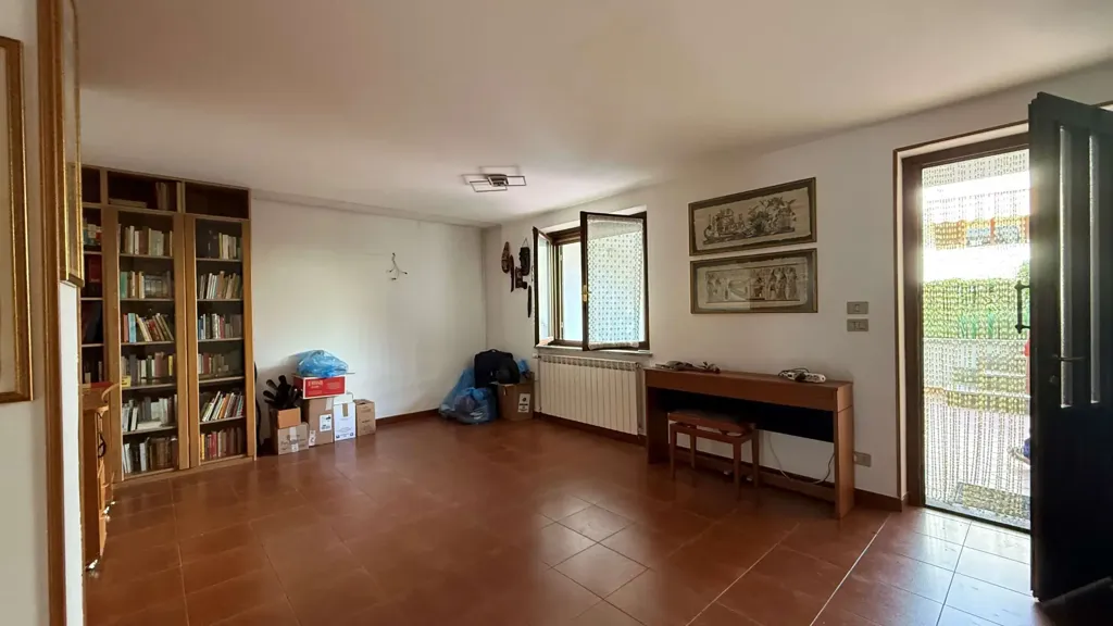 Kabinet - Terraced Villa with Garden in Cirie'