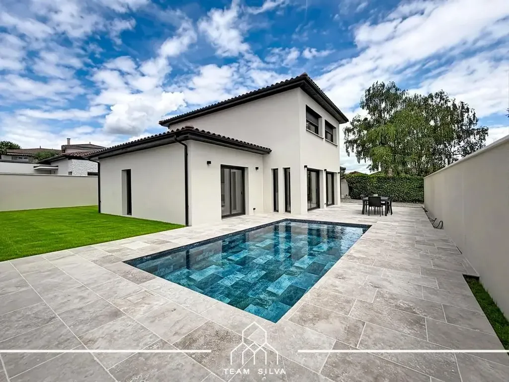 Bassein - Contemporary Villa with Pool in Simandres