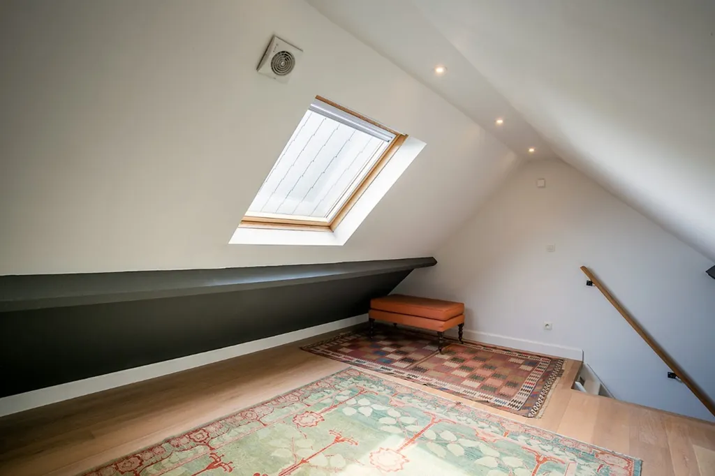 4 magamistoaga maja asukohas Antwerpen