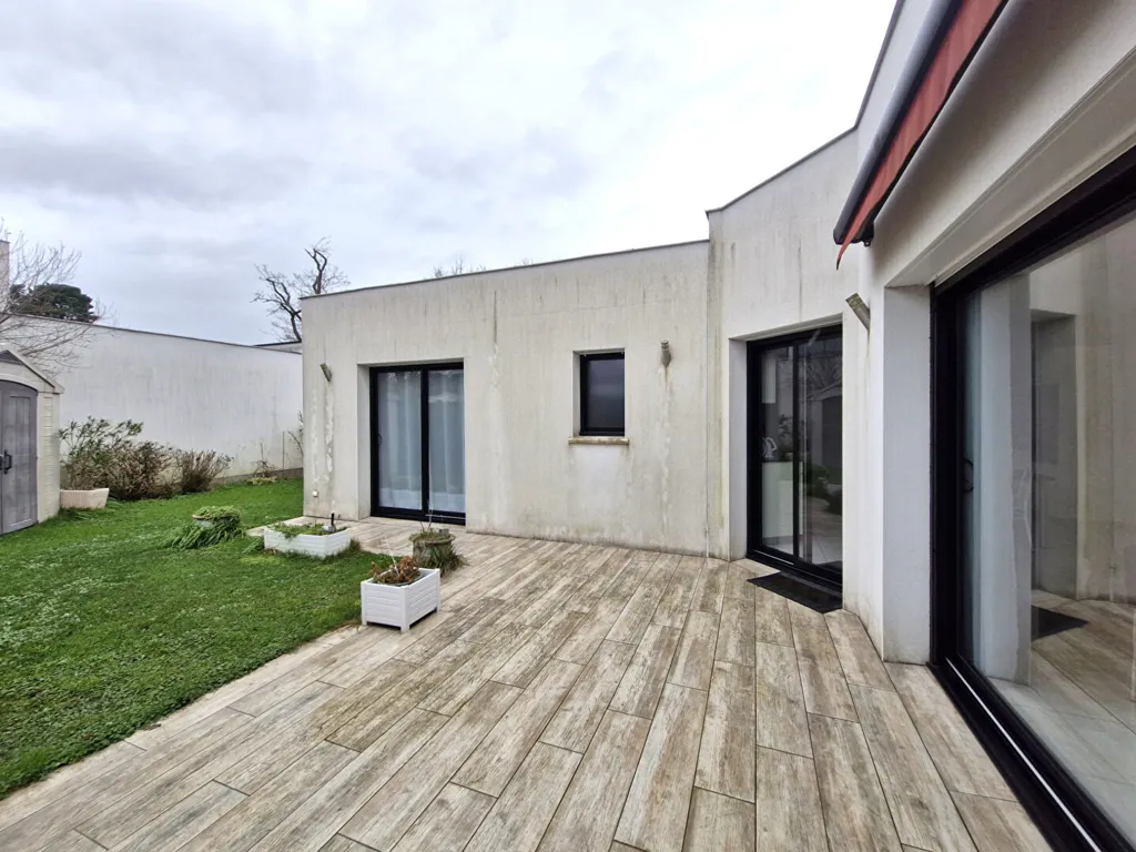 Terrasse - Maison Récente avec Jardin à Orvault
