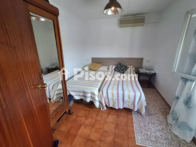 Magamistoad - Licensed Villa with Pool in Bítem