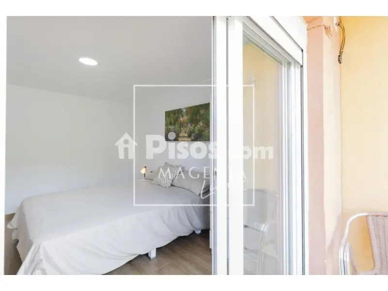 Magamistoad - Bright Studio with Balcony in Murillo Street