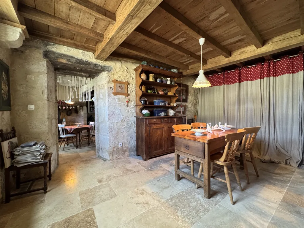Salle à manger - Propriété en Pierre avec Maison d'Amis à Condom