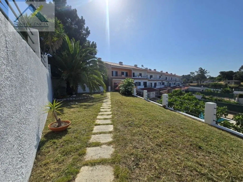 Aed - Luxury Semidetached House with Pool in Setúbal