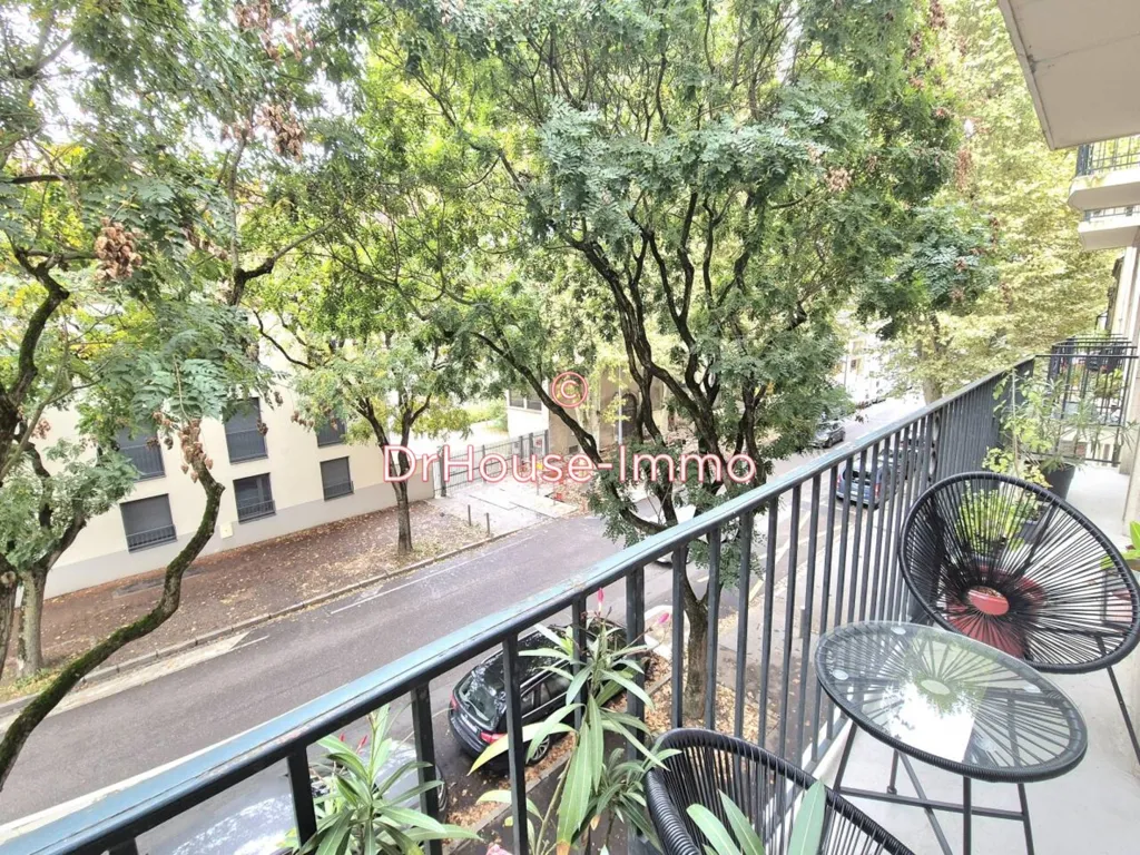 Rõdu - 7-Piece Apartment with Balconies in Chalon-sur-Saône