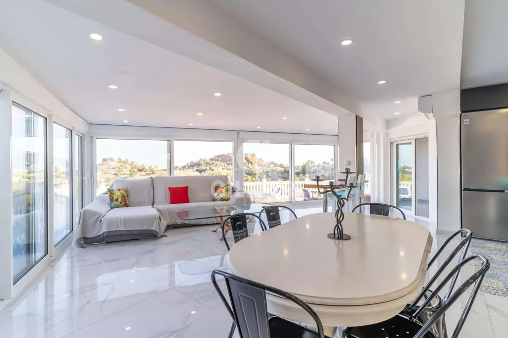 Salle à manger - Luxury Flat with Sea Views in Benalmádena