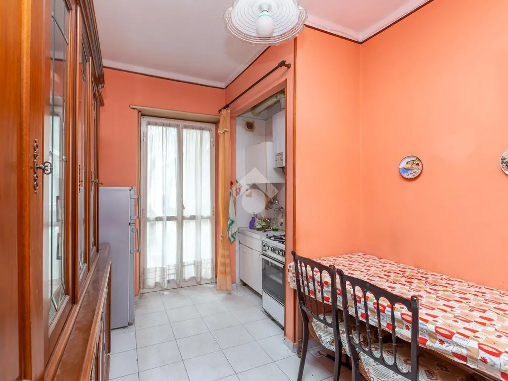 Salle à manger - 3-Room Flat with Double Aspect in Piazza Respighi