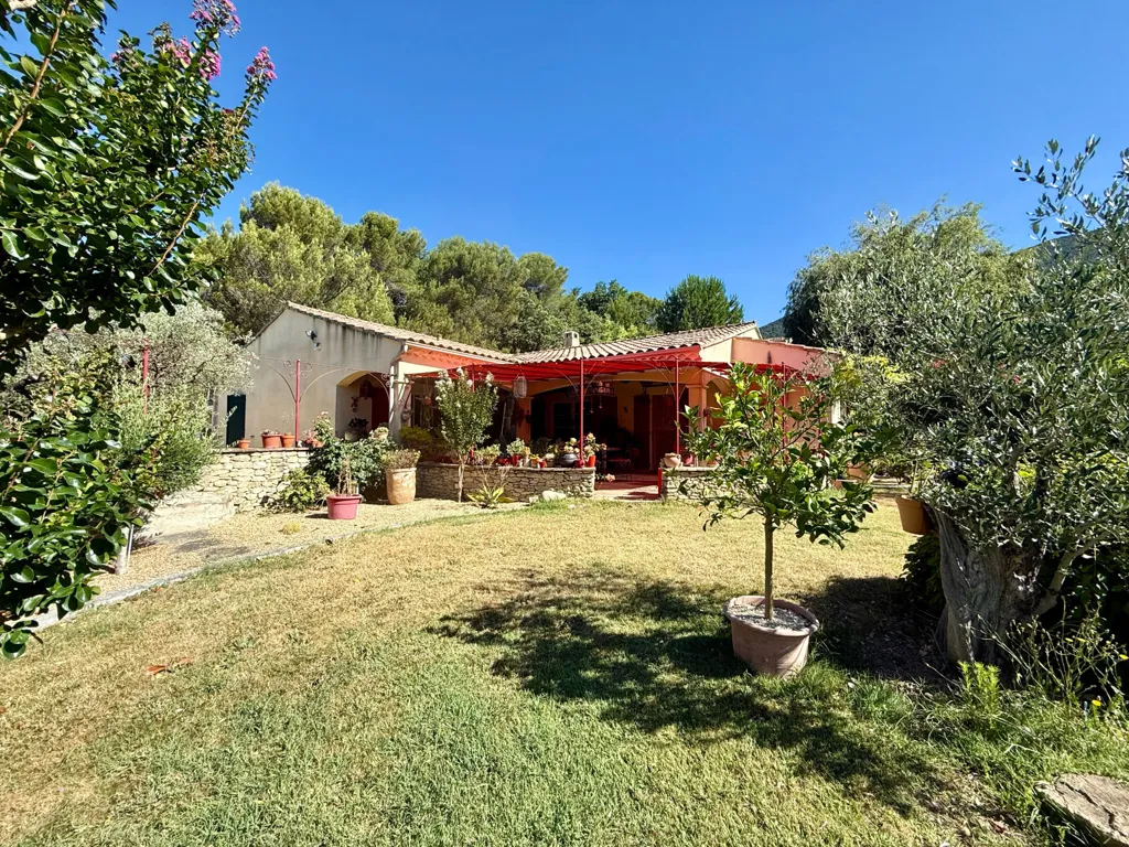 Aed - Villa with Pool near Nyons