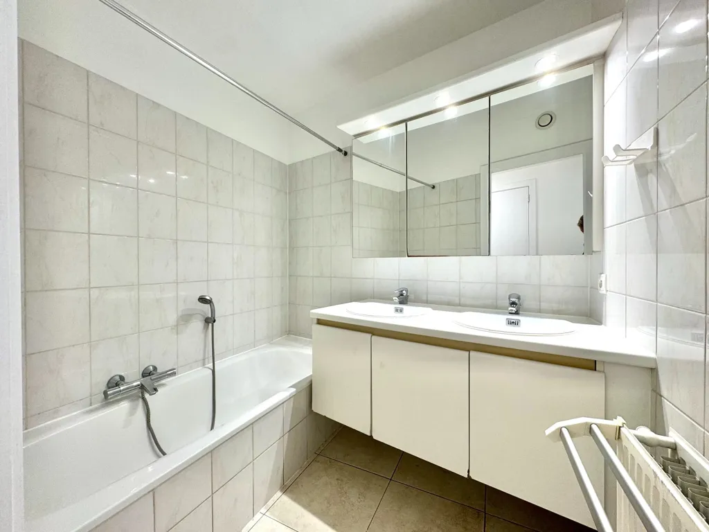 Vannitoad - Renovated Flat with Lift in Waregem Centre