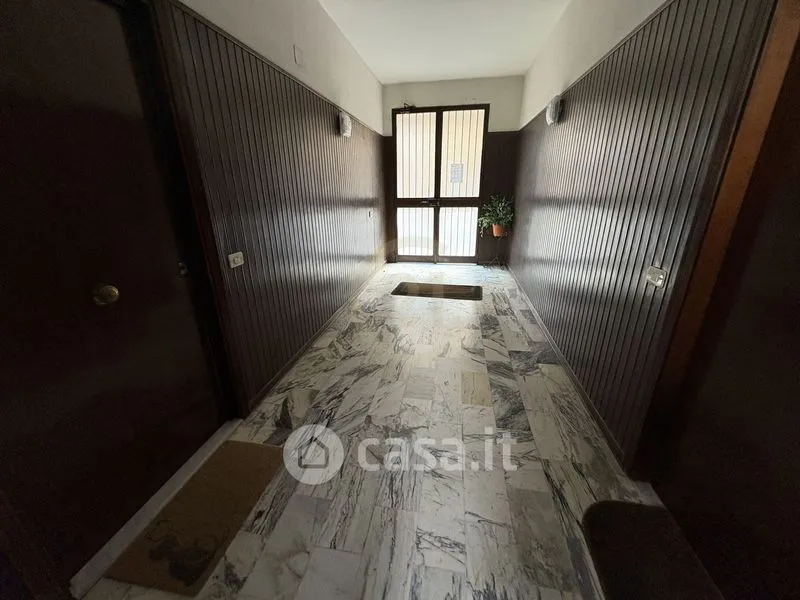 Esik - Four-Room Apartment in Quiet Area, Catania