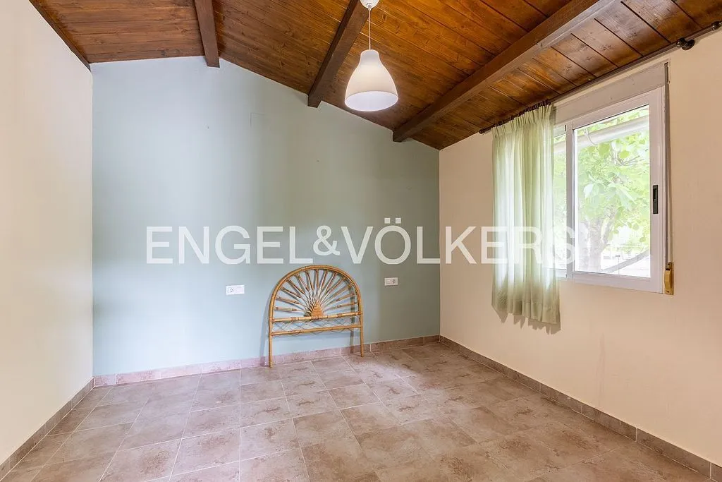 Toad - Equestrian Estate with Pool in Enguera