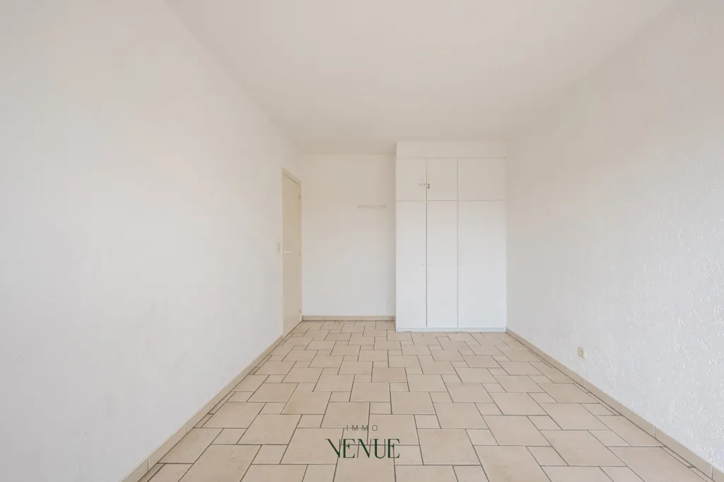 Zimmer - Bright Apartment with Terrace in Duinbergen