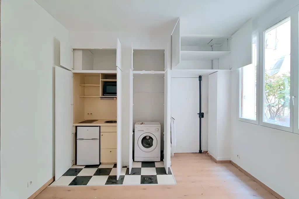 Pesuköök - Renovated Studio with Garden View in Paris