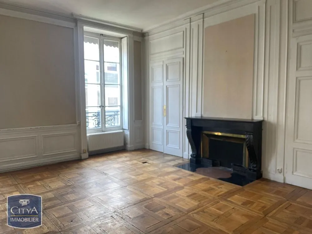 Séjour - Appartement T4 avec Balcon à Lyon