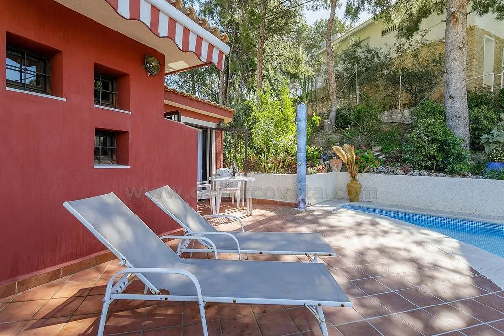 Bassein - Chalet with Pool and Terrace in Calle D'osca