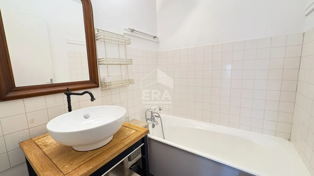 Bathrooms - Meubled Flat with Balcony in Clermont-Ferrand