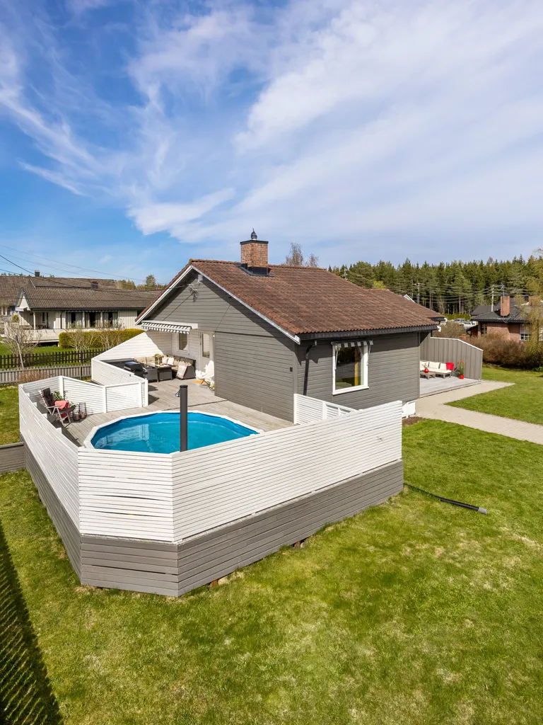 Piscina - Casa di 3 locali a Sørumsand