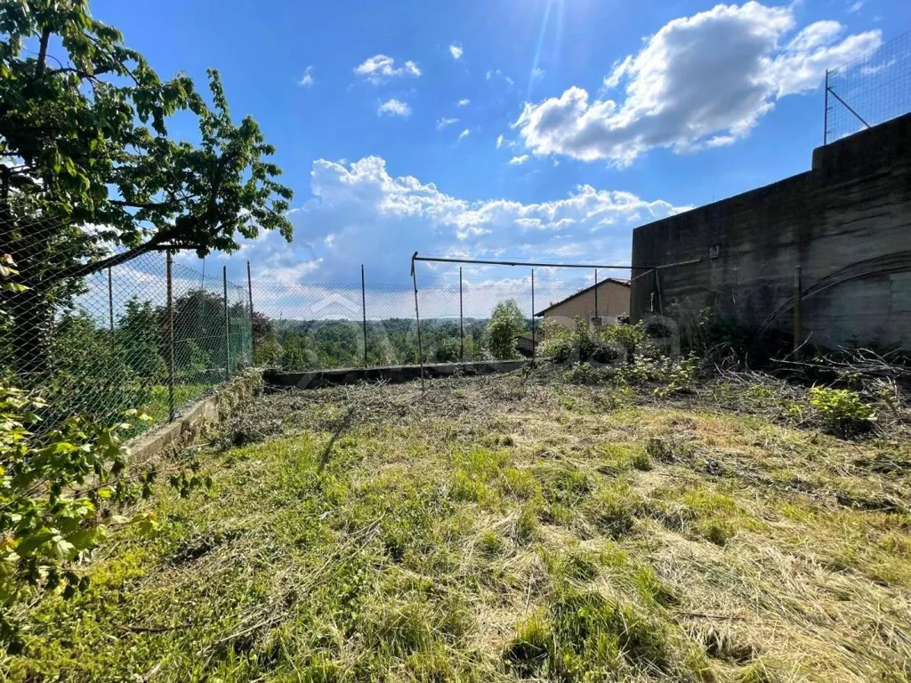 Giardino - Rustic Villa with Private Garden in Montà