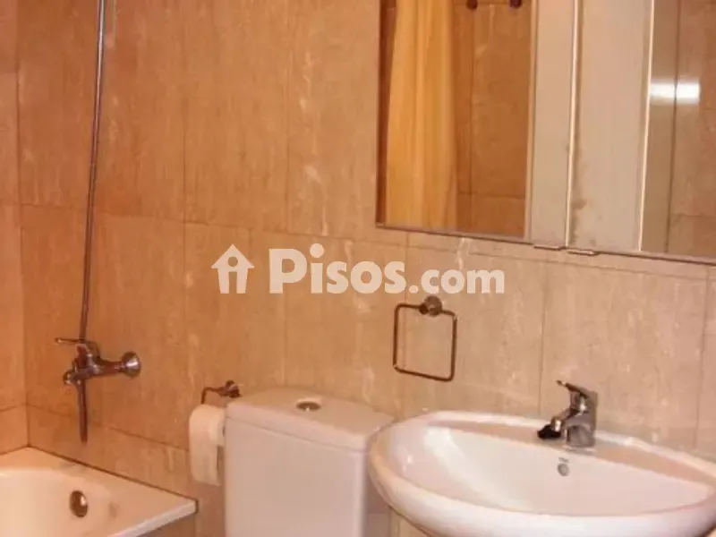 Vannitoad - Penthouse with Terrace in Calle Albeniz