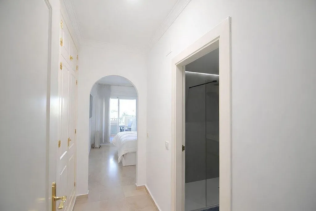 hallway_entrance